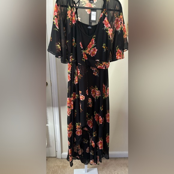 Floral Print City Chic Wrap Dress~Size 12 - Picture 6 of 8